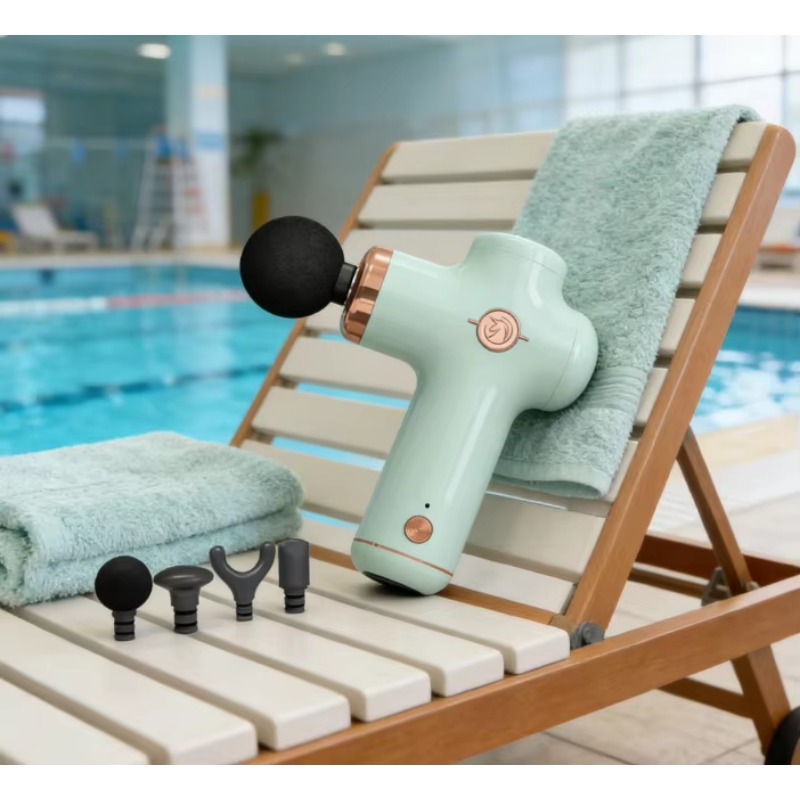 4つのマッサージヘッドを備えたハンドヘルドミニマッサージガン - Massage Gun のレビューと価格